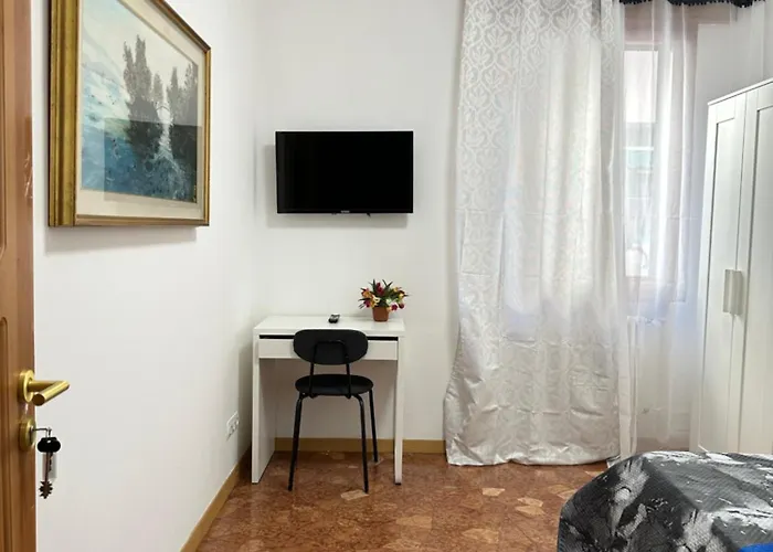 K&m Resldence Venice